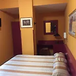酒店 克里斯特尔酒店 3*