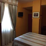 克里斯特尔酒店 马诺卡尔扎蒂
