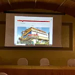 克里斯特尔酒店 3*