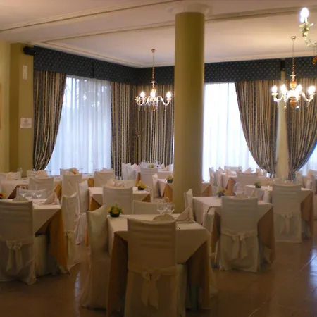 Hotel Cristal 3*