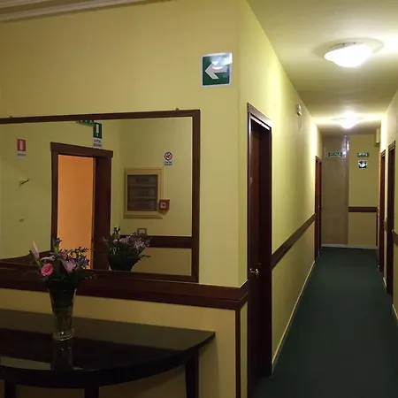 Отель Cristal