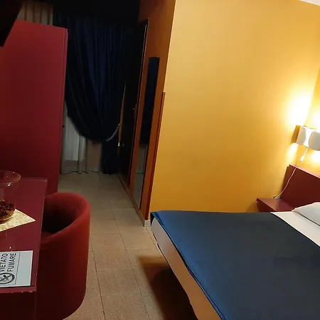 Cristal Hotel 3*