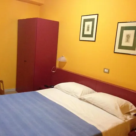 Hotel Cristal 3*